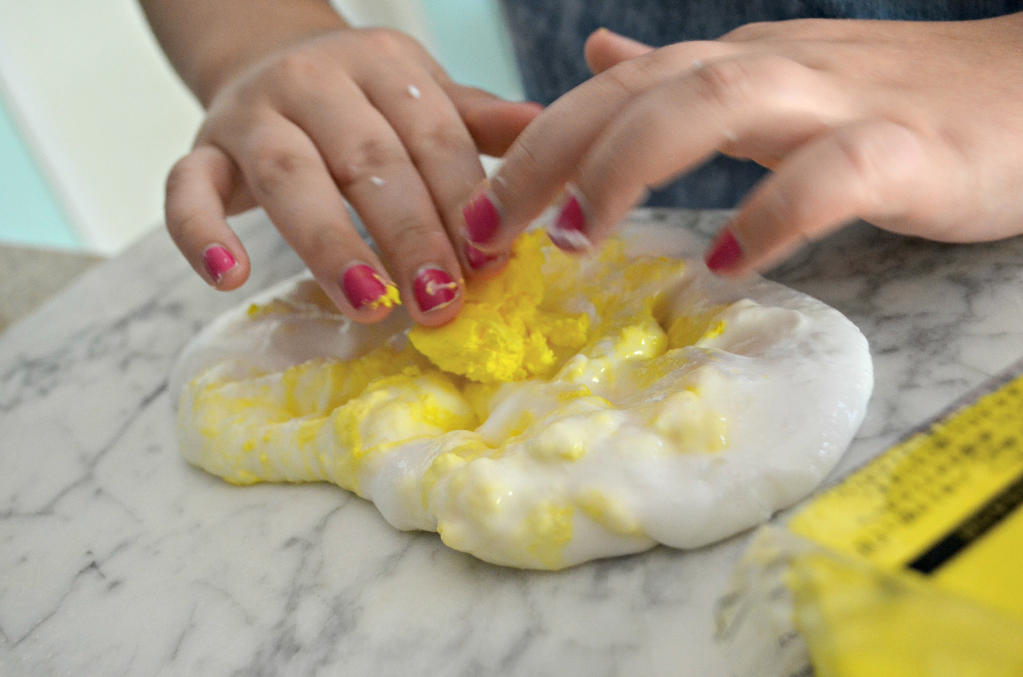 Make diy butter slime using clay – Adding in clay