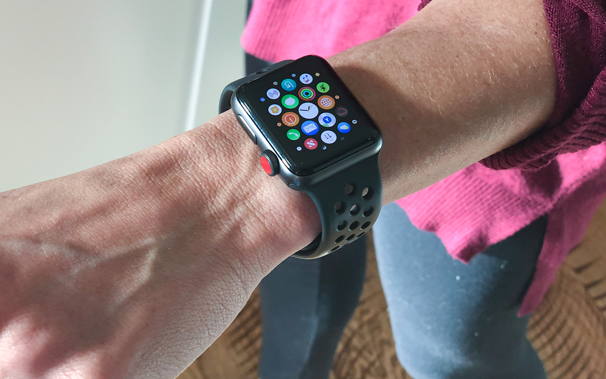 hip2save 10th birthday giveaway — apple watch