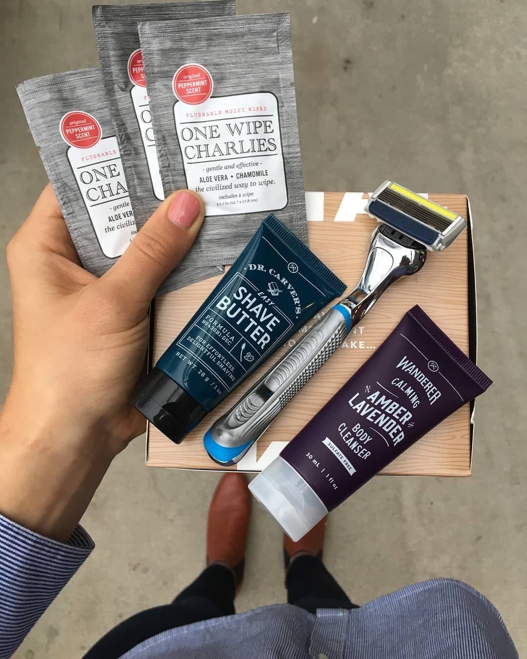dollar shave club kit deal – Dollar Shave Club Starter Kit wipes, creams, and razors