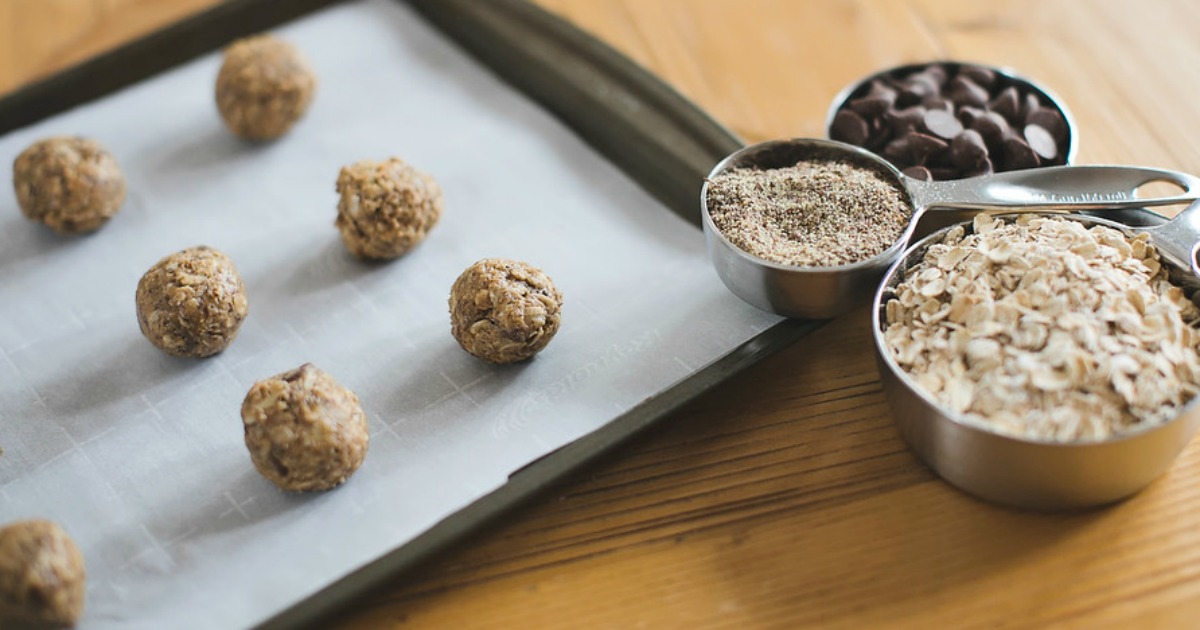 Hip2Save's Top 10 Recipe & DIY Posts of All Time –– easy oatmeal energy bites 