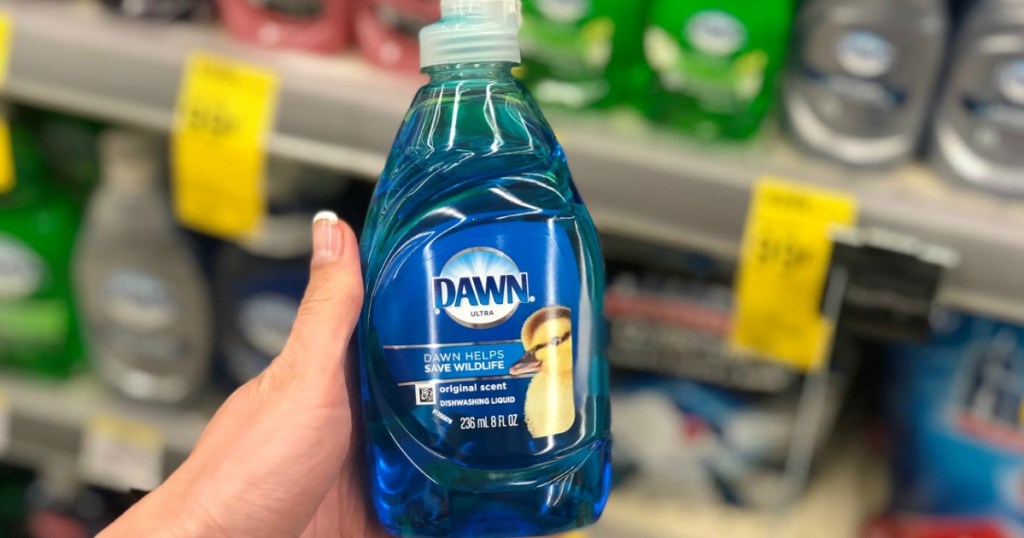hand holding bottle of dawn dish soap