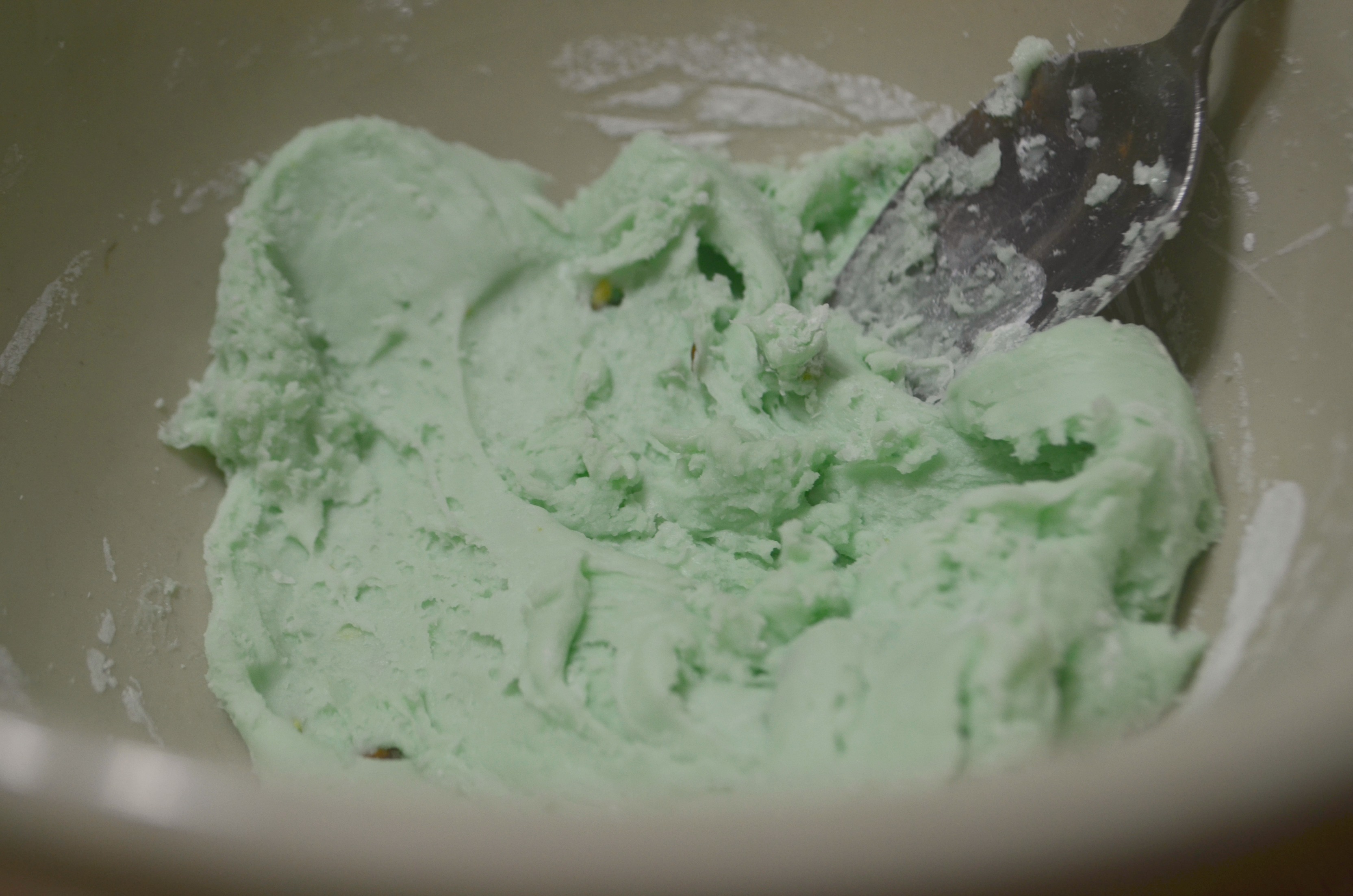 DIY play dough Pudding Slime – mixing the slime ingredients