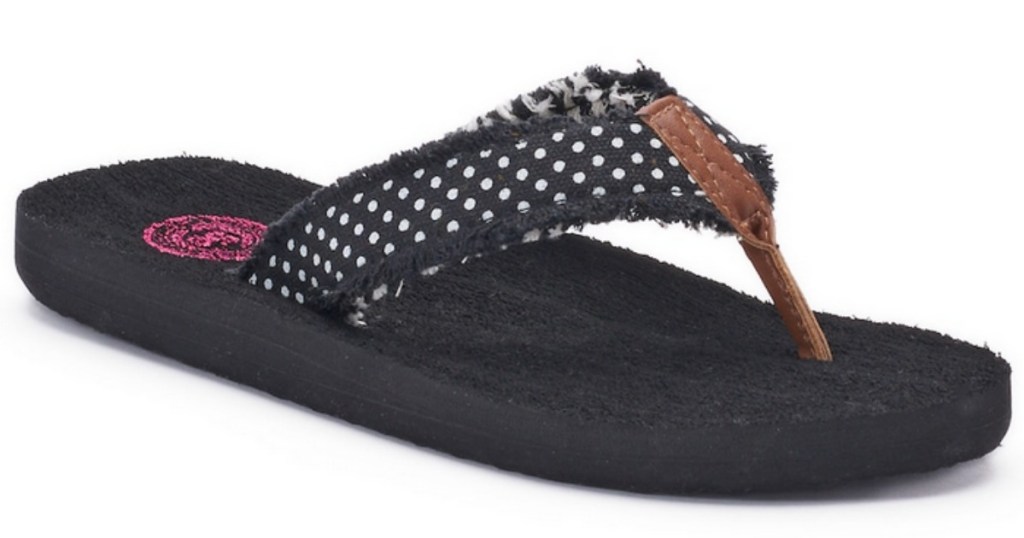 kohls beach shoes