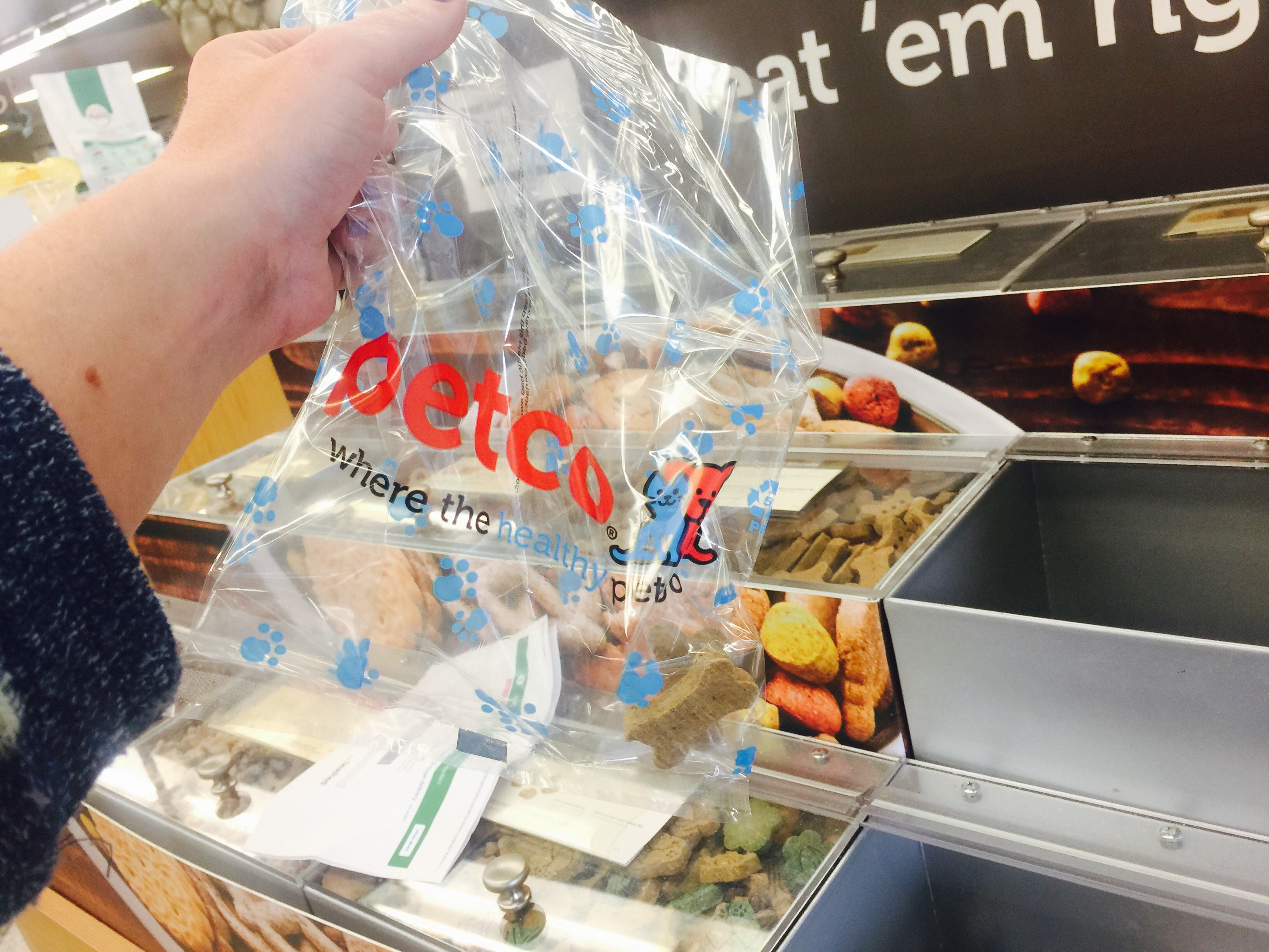 FREE Cat Litter AND Dog Treats at Petco No Purchase Required