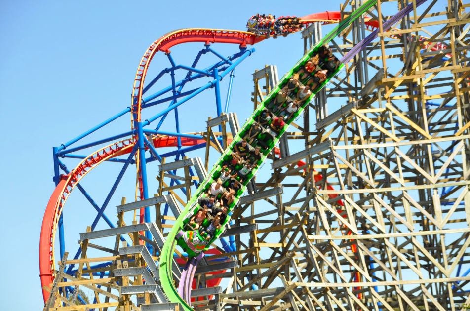 Six Flags Season Pass Flash Sale: Over 70% Off 2019 Passes, Free Parking + More - Hip2Save