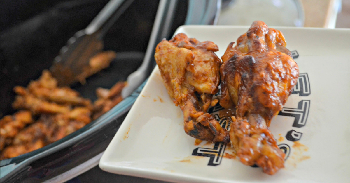 plate of Bufallo BBQ Crock-Pot chicken wings