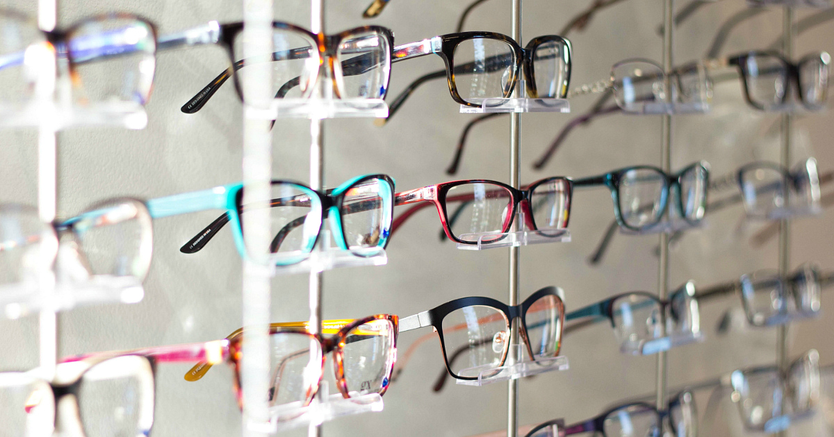 Complete Pair of Prescription Glasses ONLY 21.60 Shipped from GlassesUSA