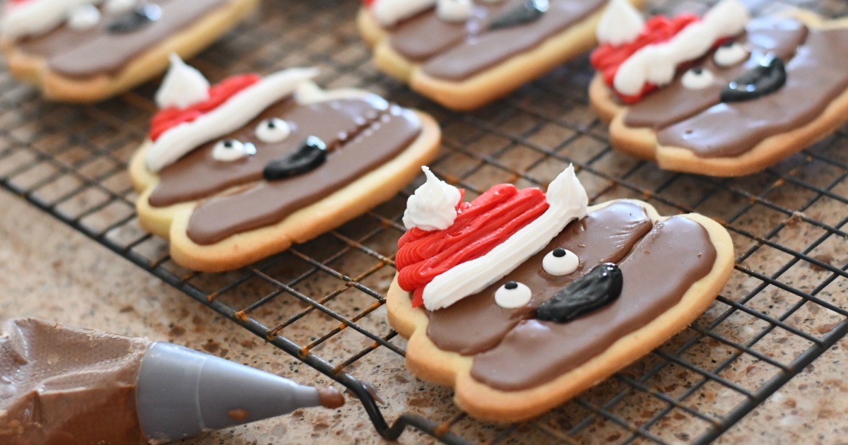 Santa Poopy DIY Poop Emoji Santa Christmas Cookies | Hip2Save