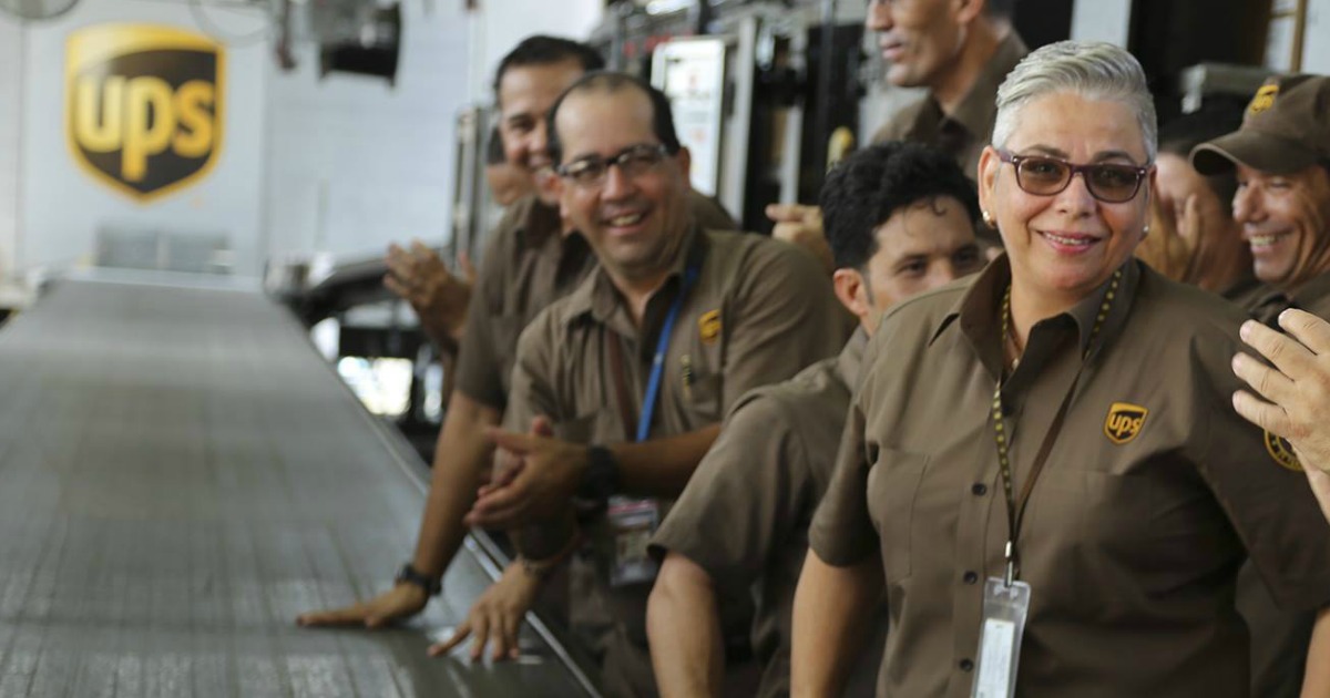 UPS Hiring 100,000 Seasonal Positions October 19th \u2022 Hip2Save