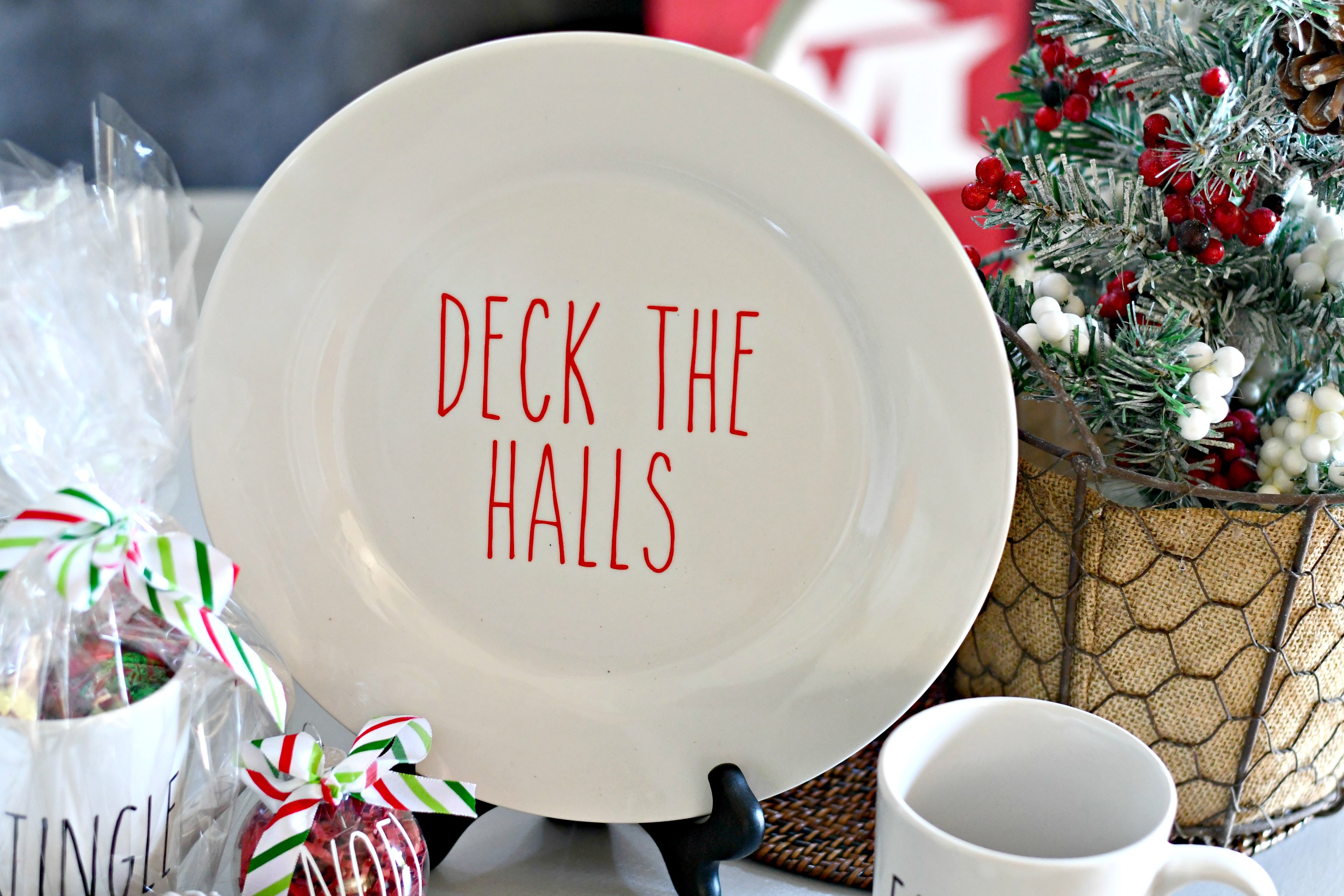  deck the halls christmas plate