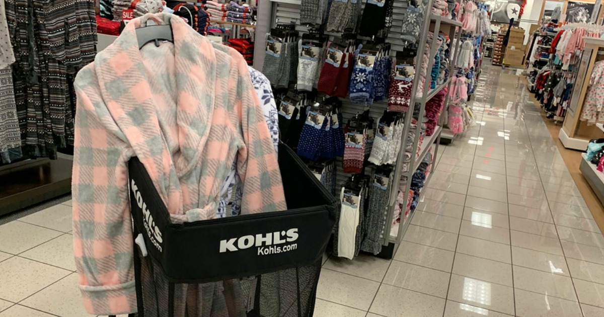 Women's Plush Robes Only 19.54 at Kohl's (Regularly 46)