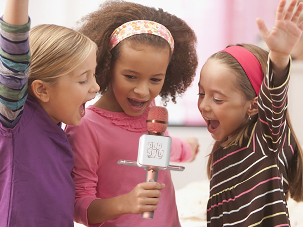 PopSolo-Karaoke-Microphone-kids-gift-guide