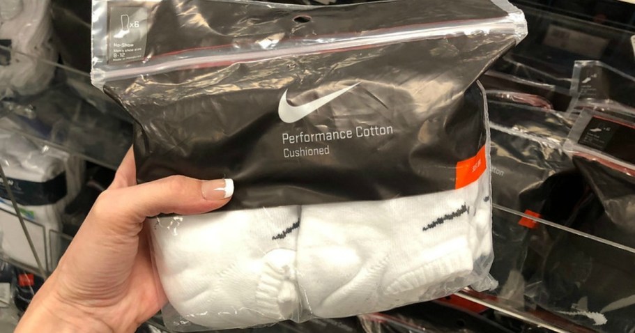 Nike Dri-Fit Socks 6-Pack Just $15 on Kohls.com (Easy Stocking Stuffer!)