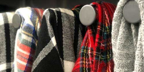 Old Navy Scarves, Beanies & Mittens from $3 (Regularly $13) | Free Store Pickup in 2 Hours