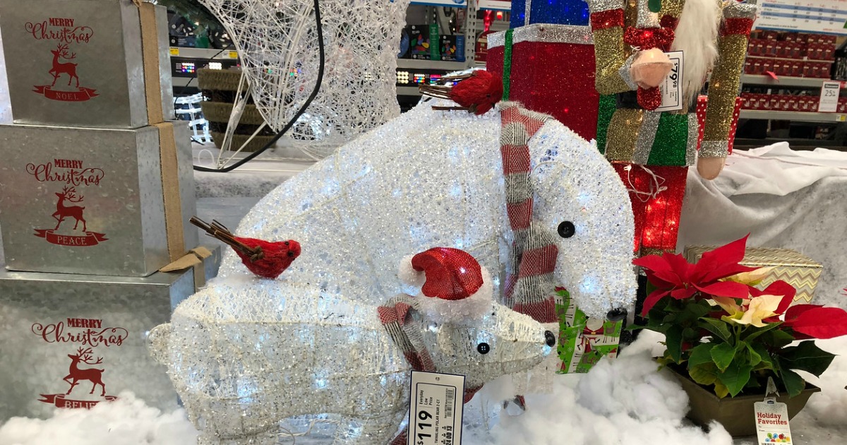25% Off Christmas & Holiday Decor at Lowe's