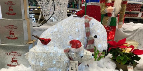 25% Off Christmas & Holiday Decor at Lowe’s
