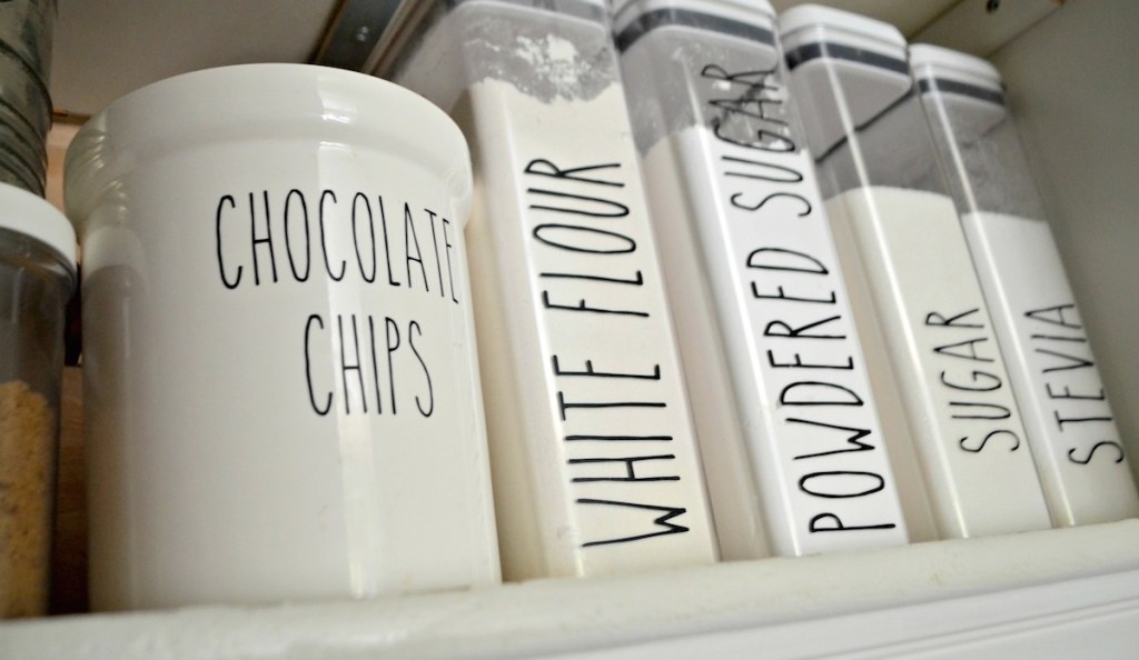 organizing labels on clear pantry organizers