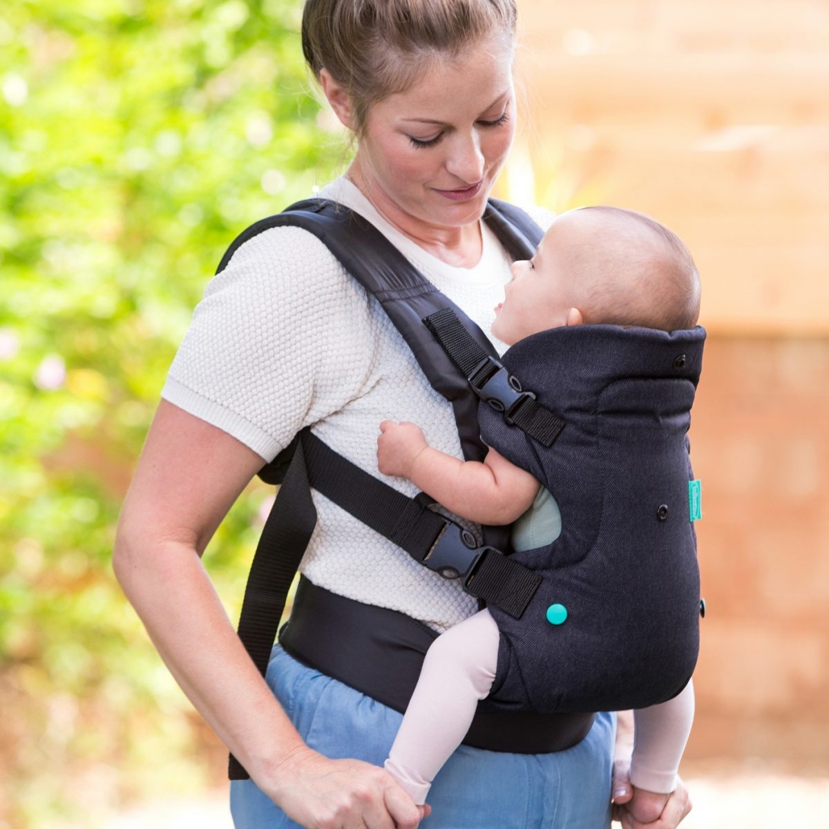 infantino 4 in 1 carrier target