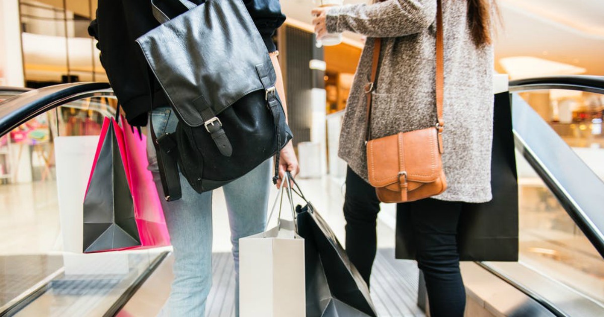 Shopping bags - how is black friday different?