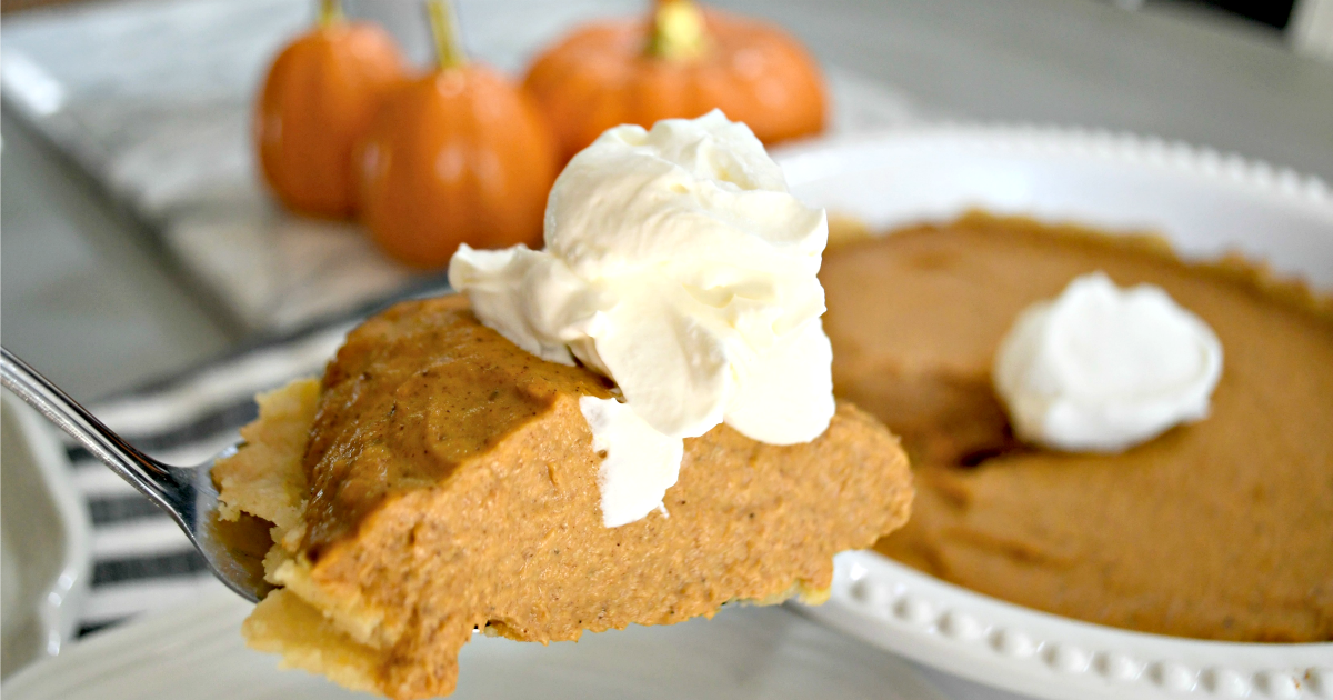 Hip2keto pumpkin pie keto recipe - slice of pie