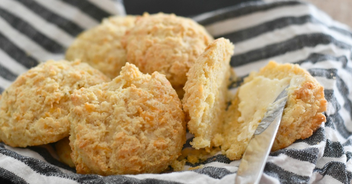 Hip2Keto keto biscuits recipe - up close image of the biscuits on a plate