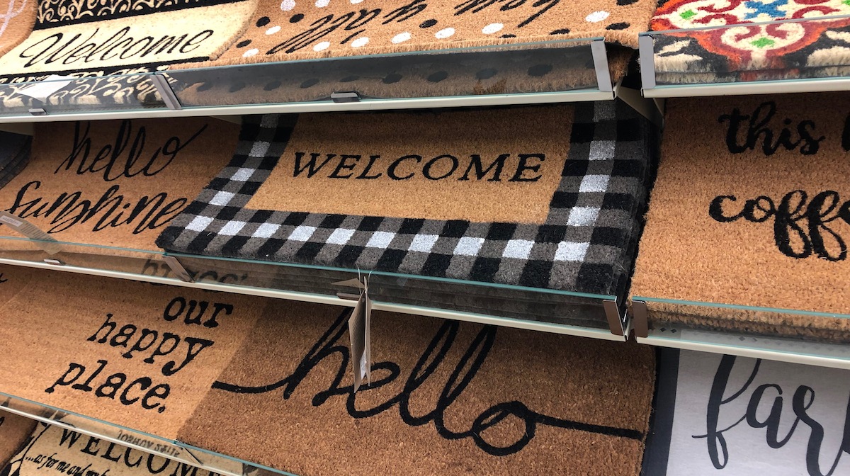 Gorgeous Trendy Decor Ideas Themes From Hobby Lobby   Outdoor Farmhouse Mats 