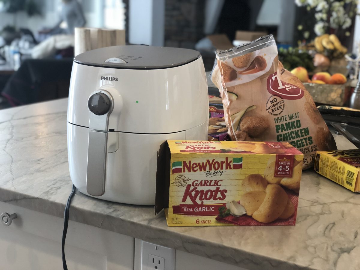 air fryer with frozen garlic knots and panko chicken nuggets