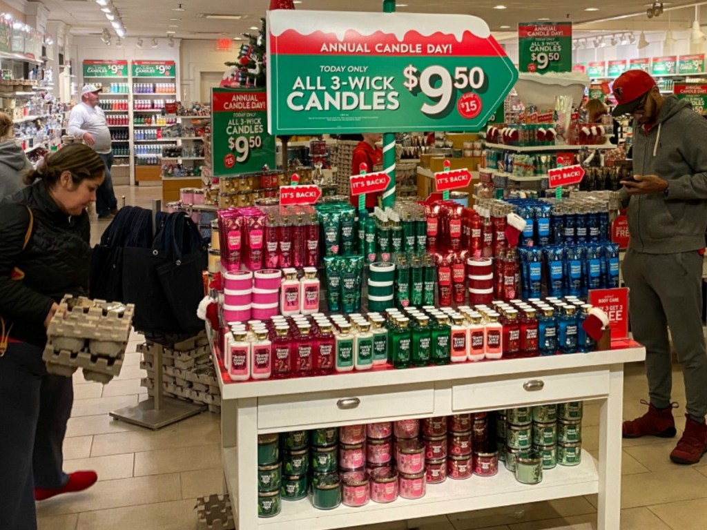 People shopping the Bath & Body Works Candle Day Sale