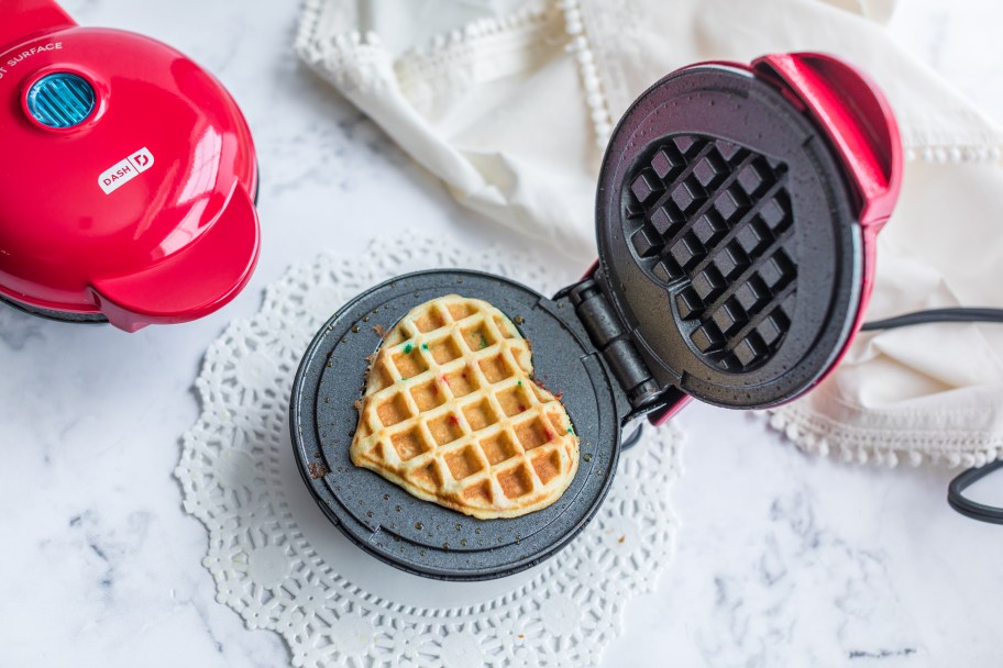 dash red heart waffle maker