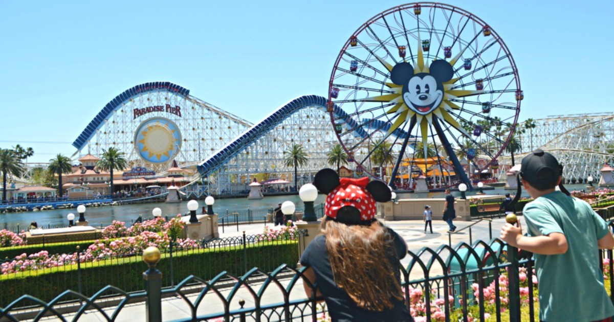 kids looking at pier at Disneyland