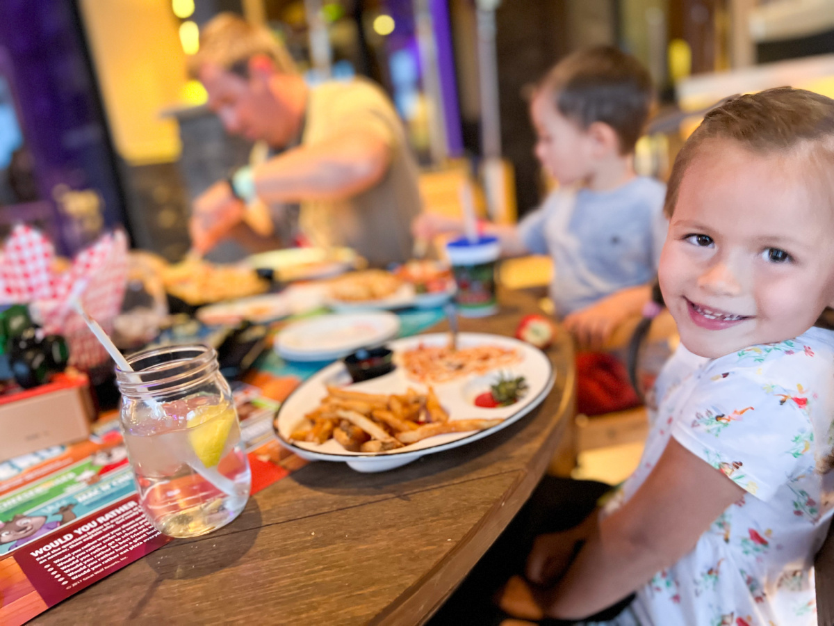 Kids Can Eat FREE or Cheap at These 30+ Verified Restaurants!