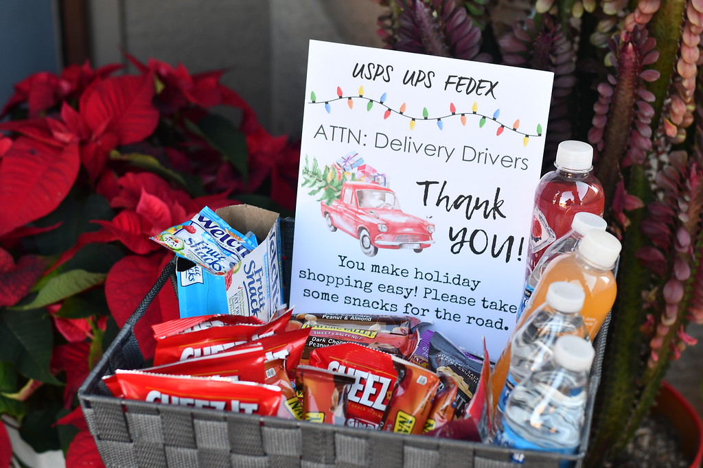 Thank Your Delivery Drivers Free Printable with Goodies