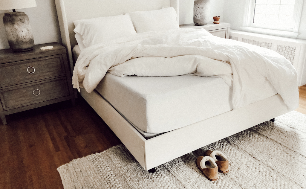 zinus bed with white bedding