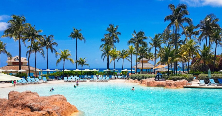 Atlantis Bahamas resort pool