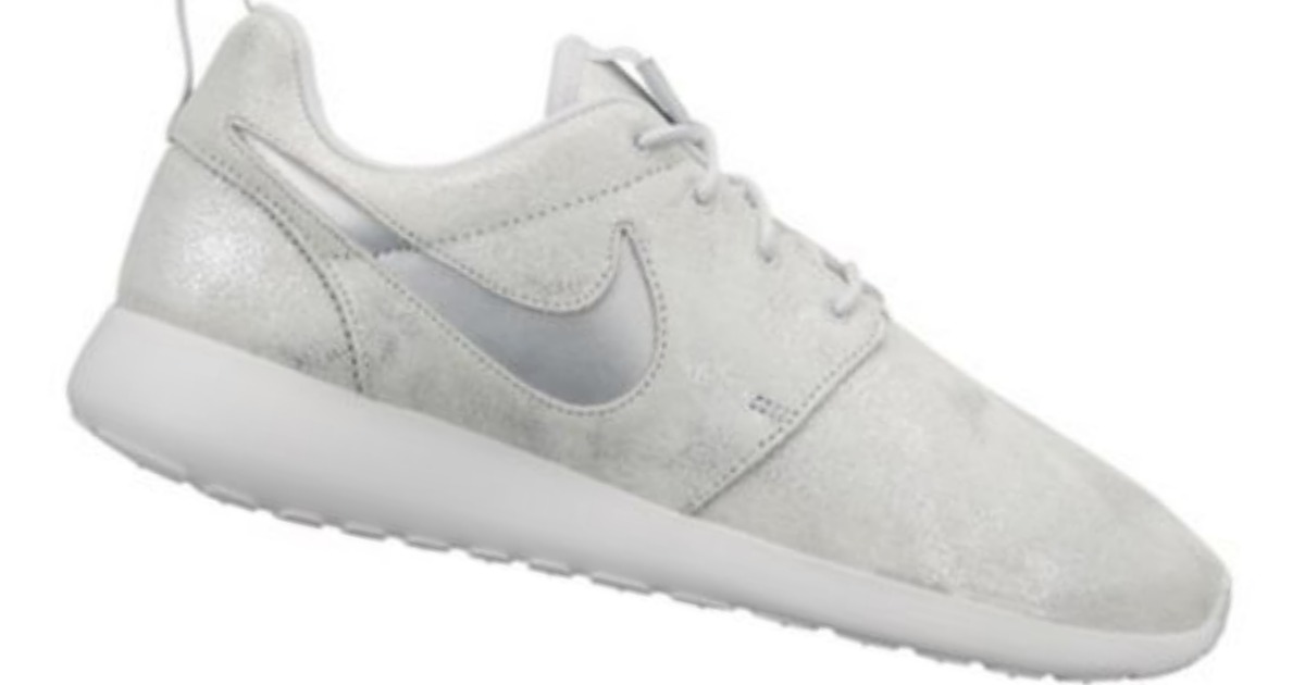 lord and taylor nike women's sneakers