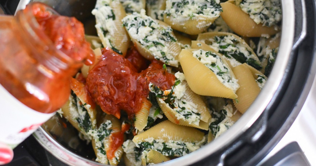 Stuffed-Shells وجبات نهاية الأسبوع في طباخ بطيء |  أكثر من 20 وصفة سهلة لوعاء الفخار