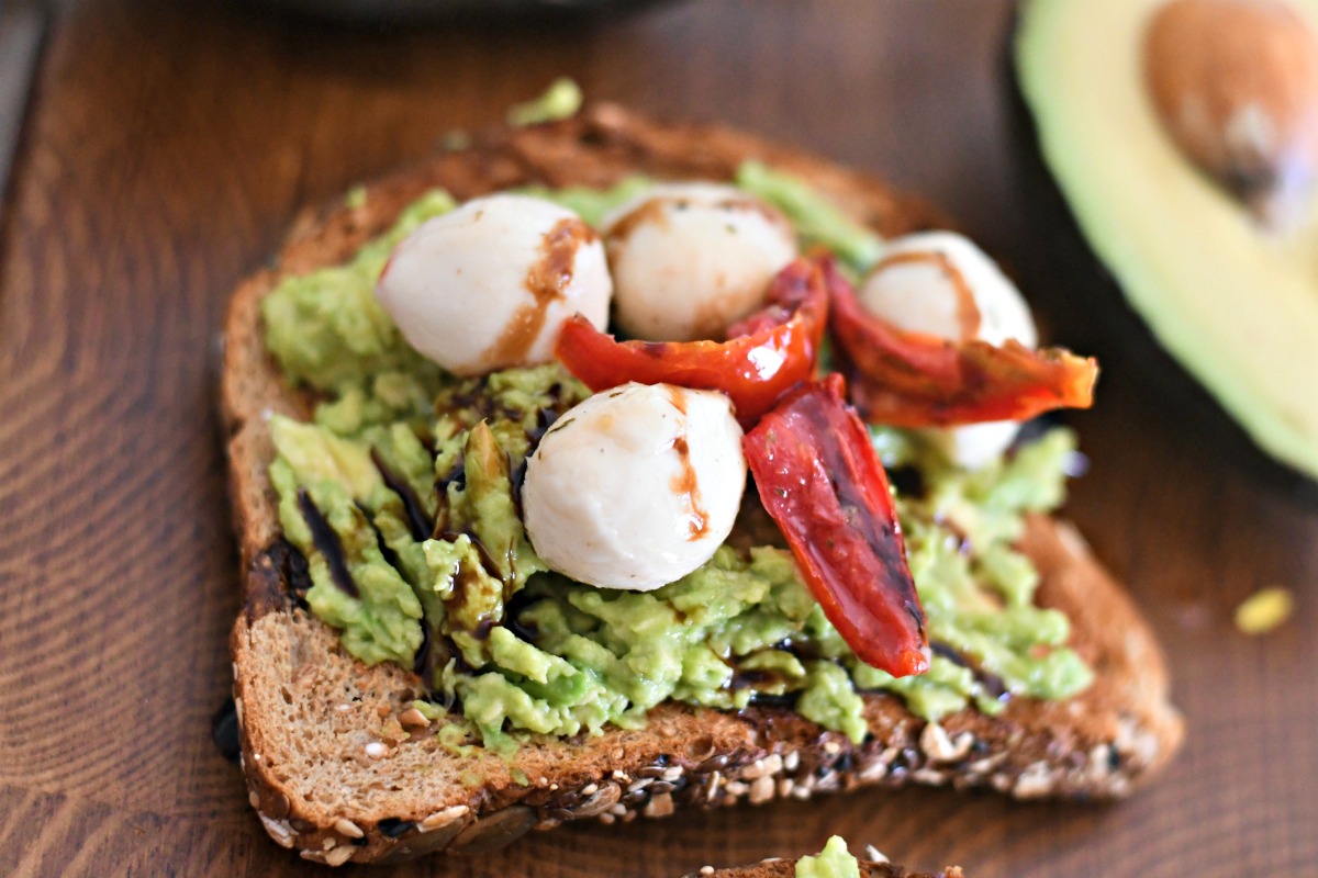 Make This Ultimate Mashed Avocado Toast 3 Different Ways!