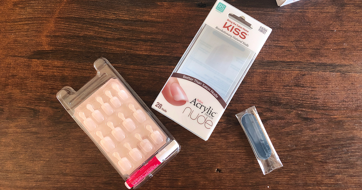 kiss nail tutorial — open contents of kiss nail package