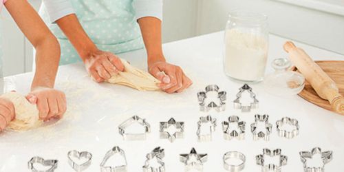 16 Stainless Steel Cookie Cutters Only 99¢ on Amazon