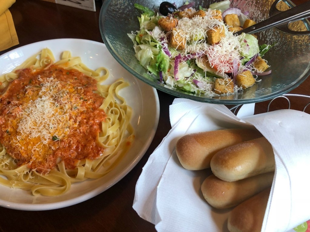 Two Olive Garden Entrees & Two Kids Meals Just 21.98 Hip2Save