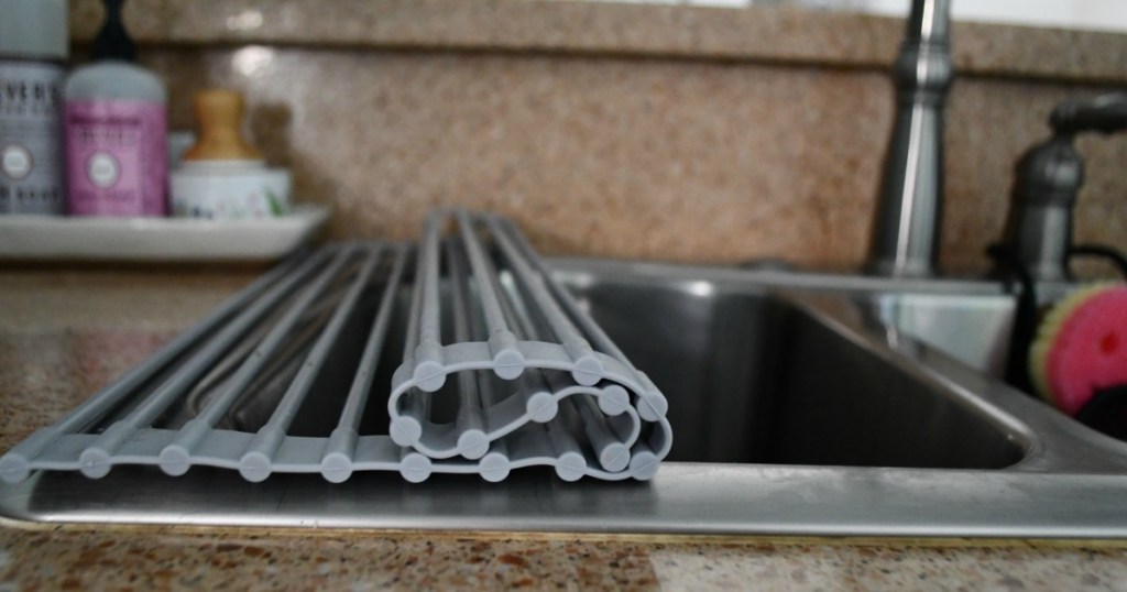 roll up drying mat on sink 