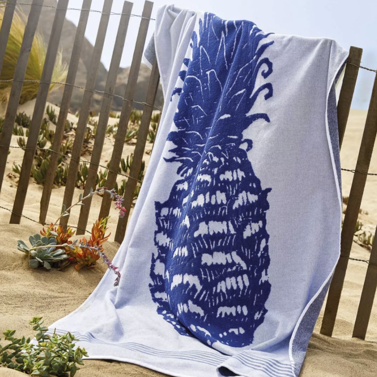 OPALHOUSE XL Jacquard Heron with Fringe Beach Towel72"x36"CottonPink 