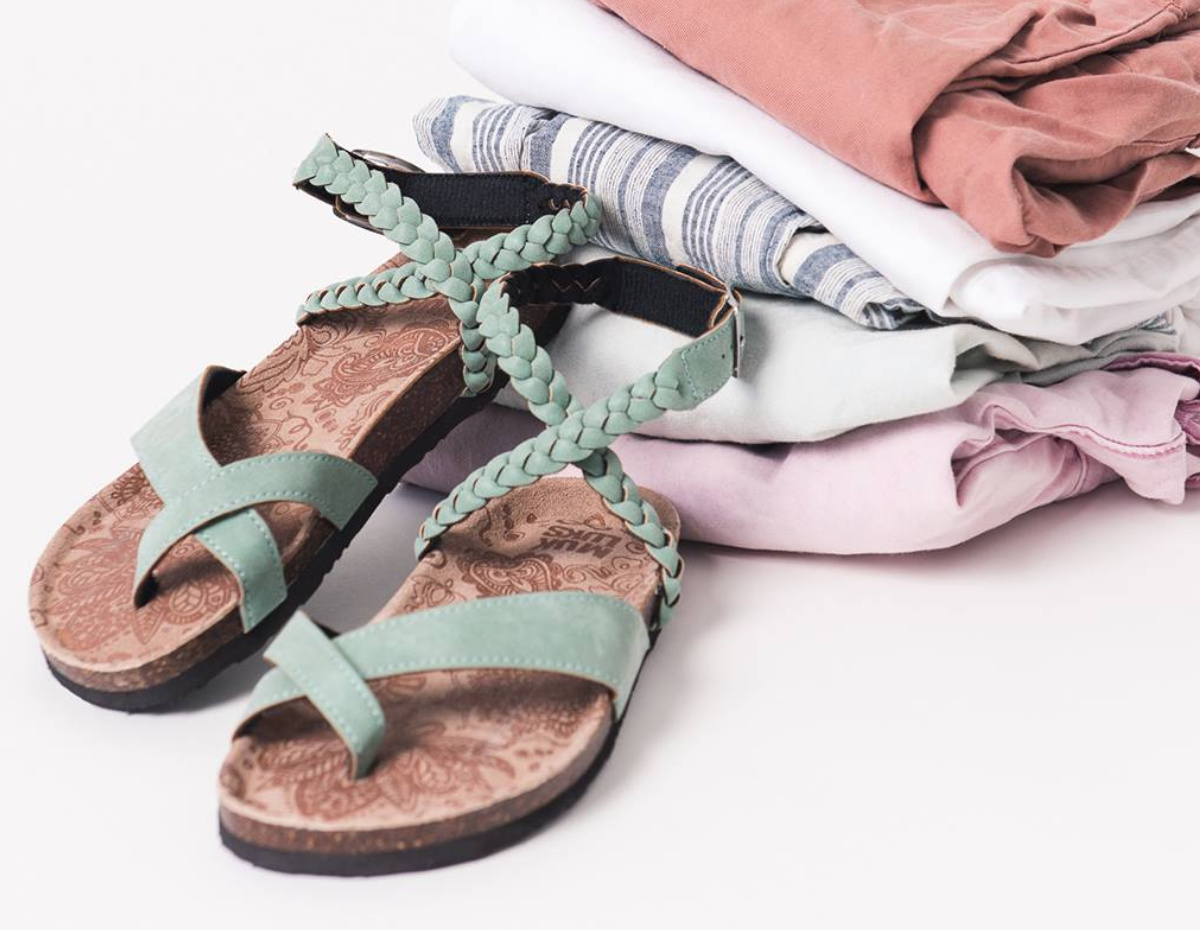 Muk luks sale sandals zulily