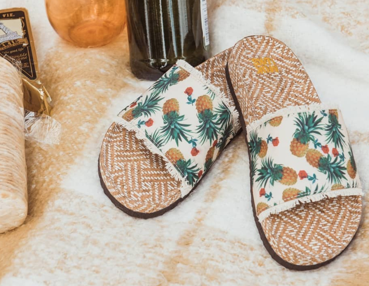 Muk luks sale sandals zulily