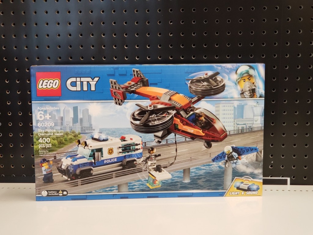 LEGO City building set