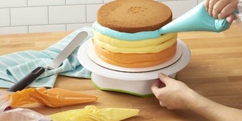 Amazon: Wilton Disposable Cake Decorating Bags 50-Pack Only $5.81 (Regularly $14)