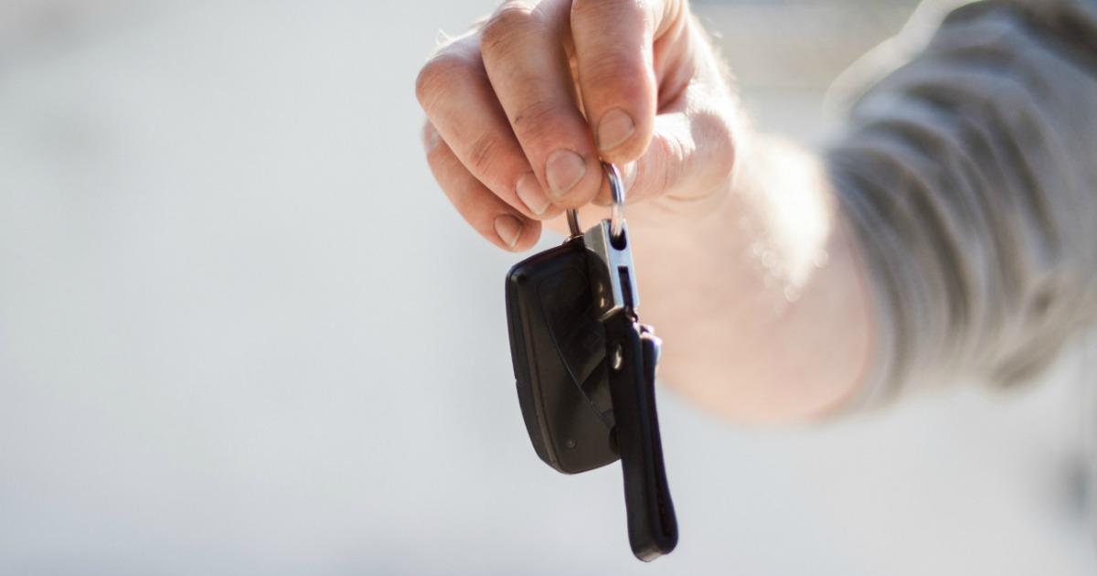 Save Hundreds When You Hack Your Rental Car Reservation With These Smart Tips