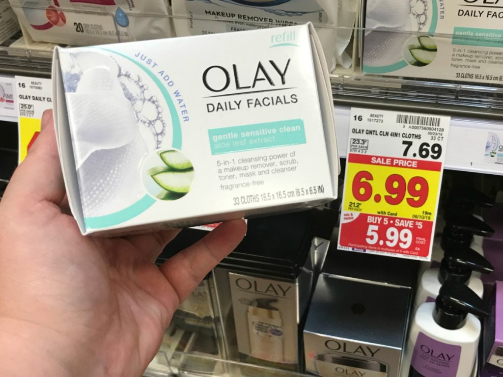 Olay daily skin care wipes in grocery store