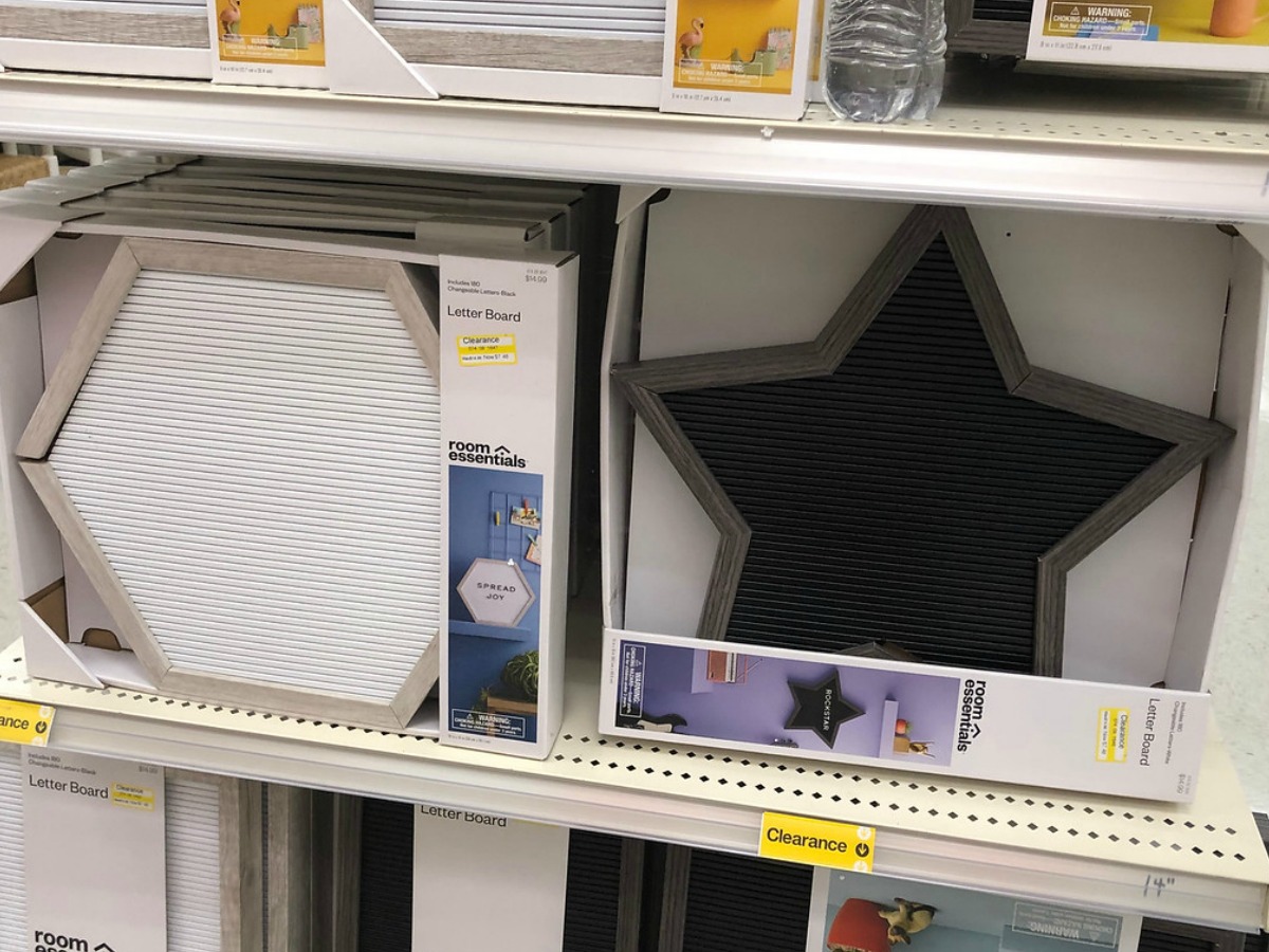 Letter boards in a hexagone and star shape Target clearance