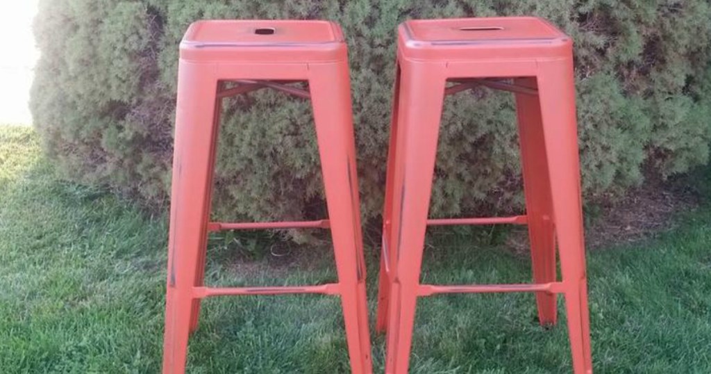 red stools